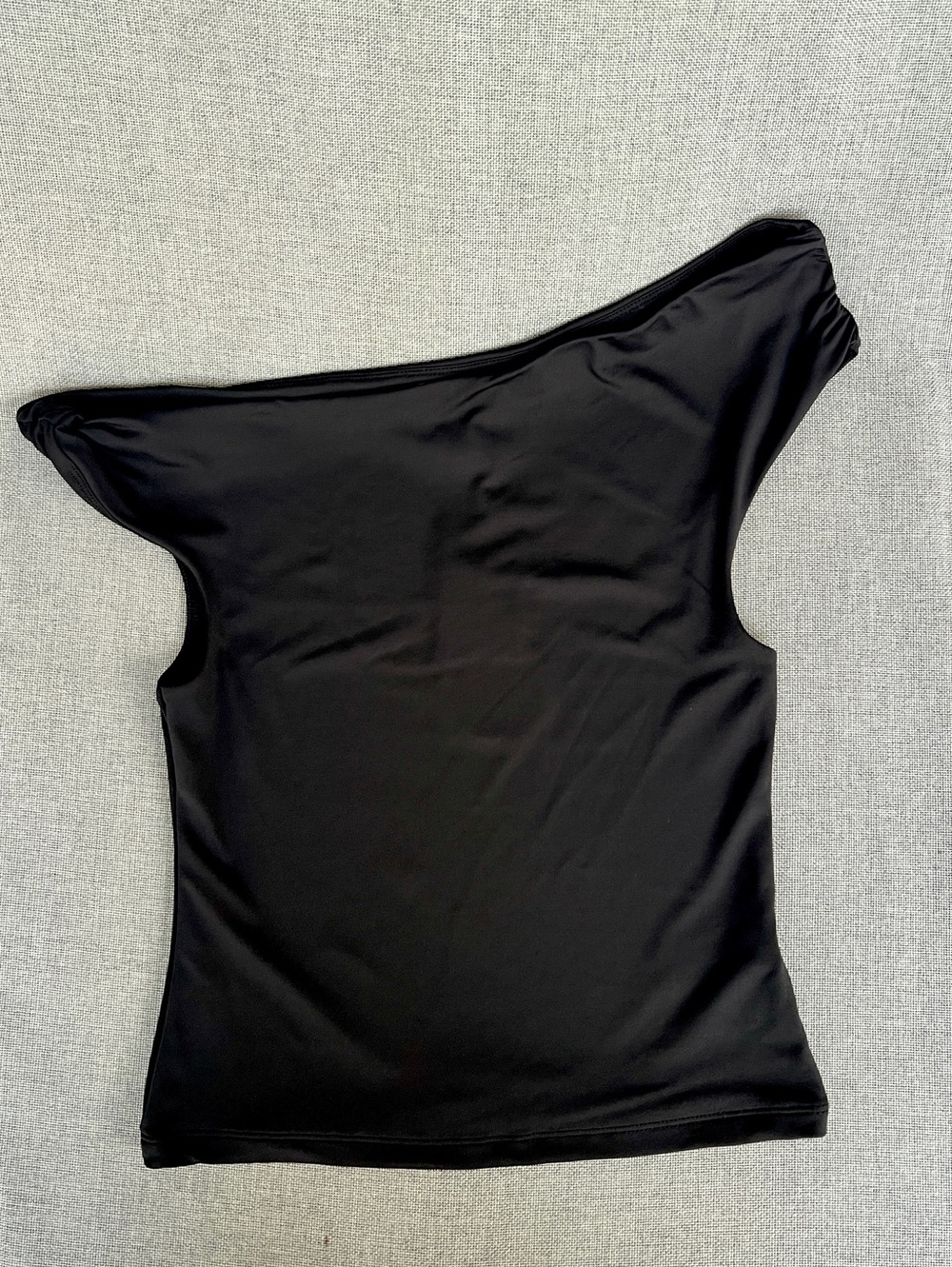 Camila Coelho one shoulder twist sleeveless top black size M